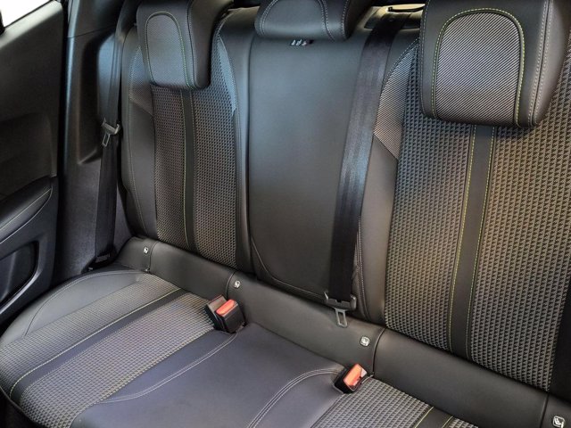 PEUGEOT 2008 BlueHDi 130 S&S EAT8 GT
