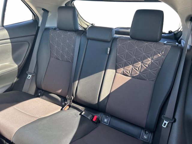 TOYOTA Yaris cross 1.5h lounge fwd 116cv e-cvt