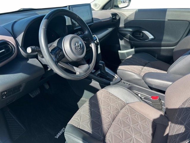 TOYOTA Yaris cross 1.5h lounge fwd 116cv e-cvt