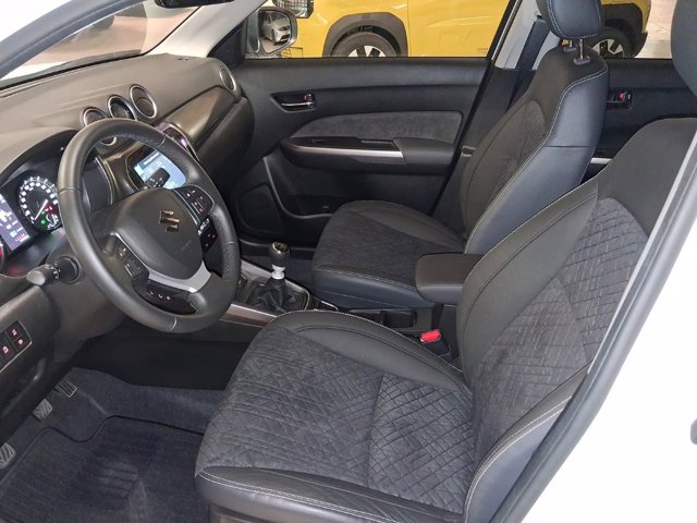 SUZUKI Vitara 1.4 Hybrid Cool