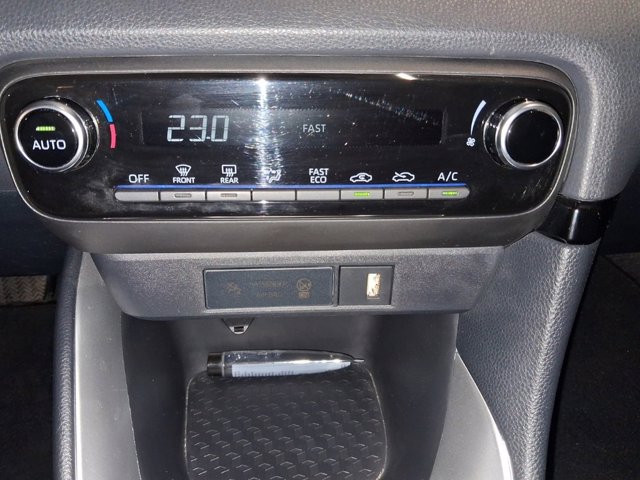 TOYOTA Yaris 1.5 Hybrid 5 porte Trend