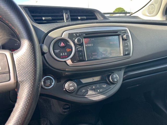 TOYOTA Yaris 5p 1.3 lounge