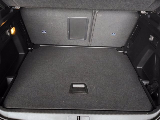PEUGEOT 3008 BlueHDi 130 S&S EAT8 Allure Pack