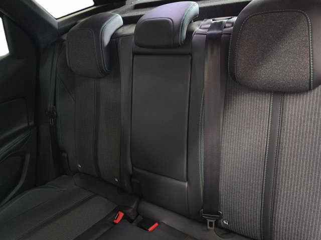 PEUGEOT 3008 BlueHDi 130 S&S EAT8 Allure Pack