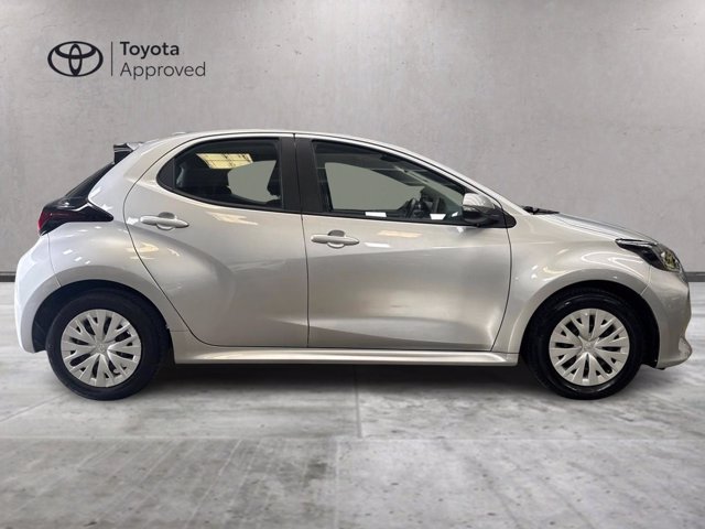 TOYOTA Yaris 1.0 5 porte Active