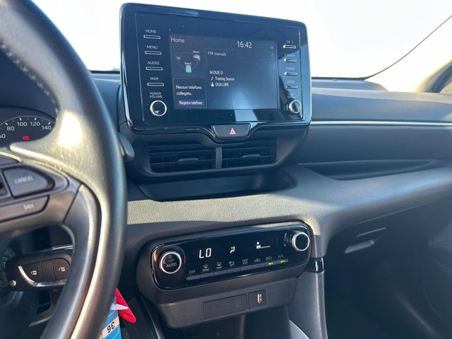 TOYOTA Yaris 1.5 Hybrid 5 porte Active