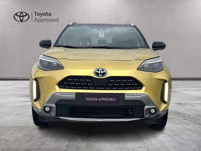 TOYOTA Yaris cross 1.5h lounge fwd 116cv e-cvt