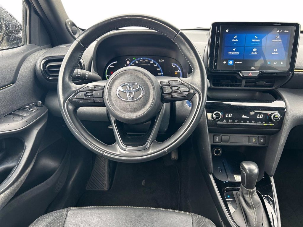 TOYOTA Yaris cross 1.5h lounge fwd 116cv e-cvt