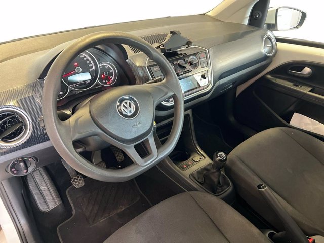 VOLKSWAGEN 1.0 5p. move up!