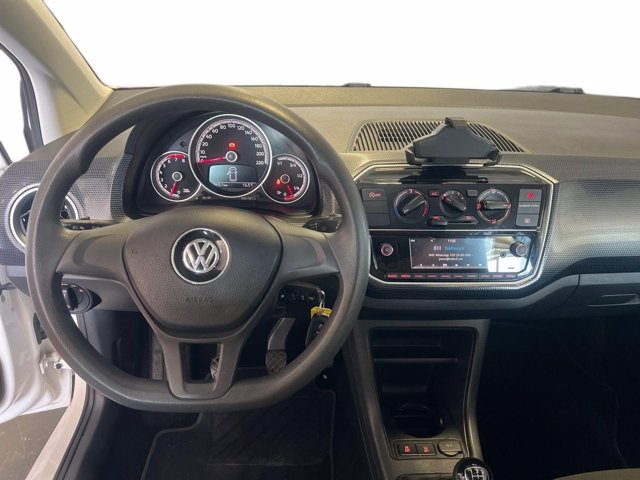VOLKSWAGEN 1.0 5p. move up!