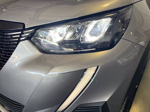 PEUGEOT 2008 1.2 puretech allure s&s 100cv