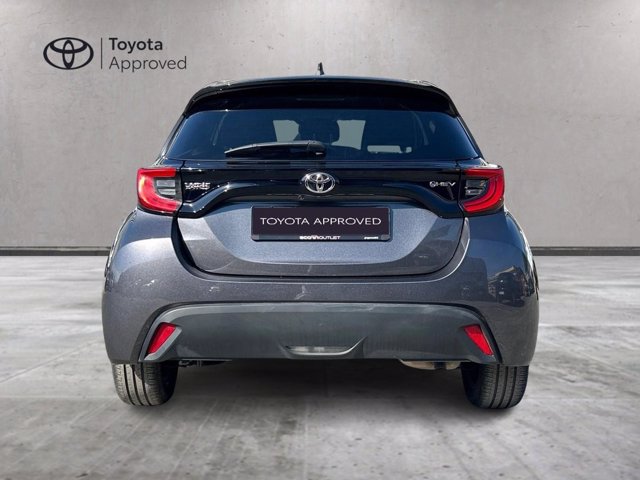 TOYOTA Yaris 1.5h trend