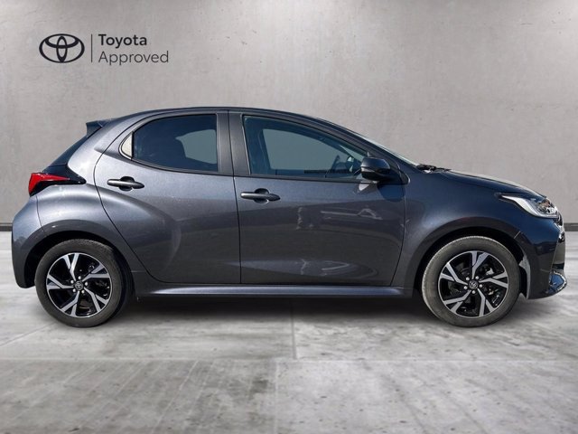TOYOTA Yaris 1.5h trend