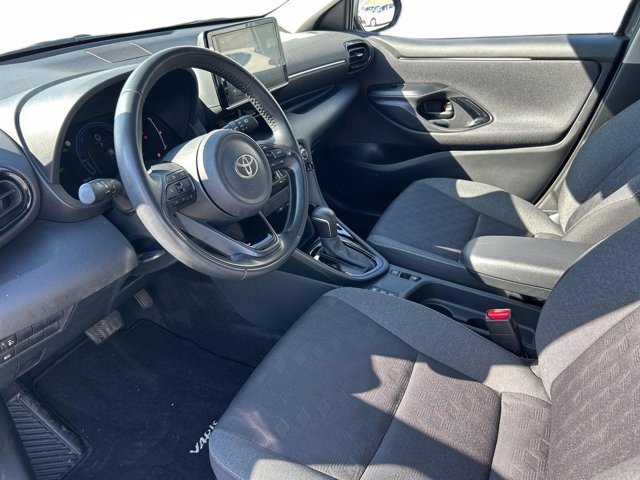 TOYOTA Yaris 1.5h trend