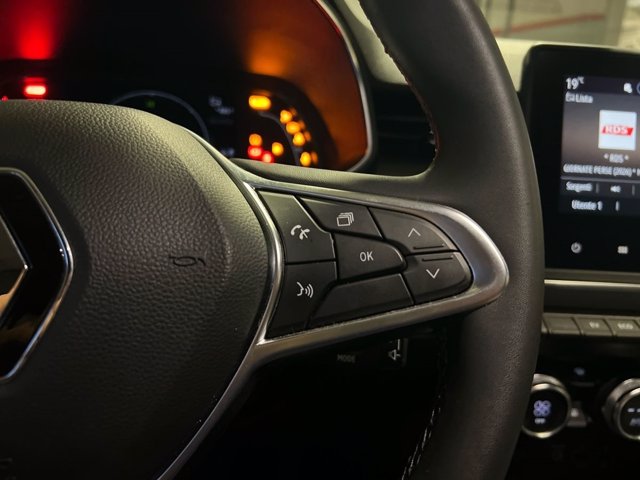 RENAULT Clio Hybrid E-Tech 140 CV 5 porte Intens