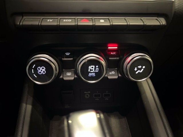 RENAULT Clio Hybrid E-Tech 140 CV 5 porte Intens