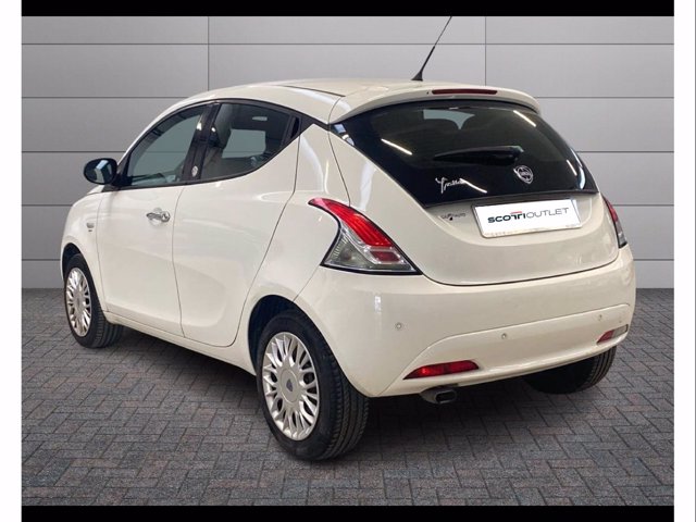 LANCIA Ypsilon 1.2 69 CV 5 porte GPL Ecochic Gold