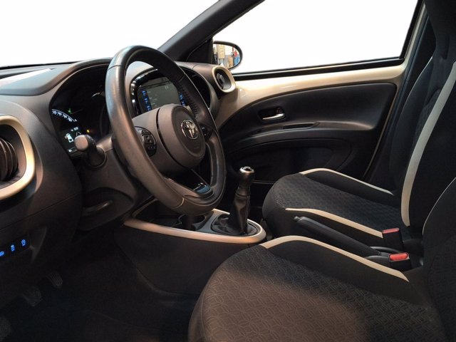 TOYOTA Aygo X 1.0 VVT-i 72 CV 5 porte Trend Air