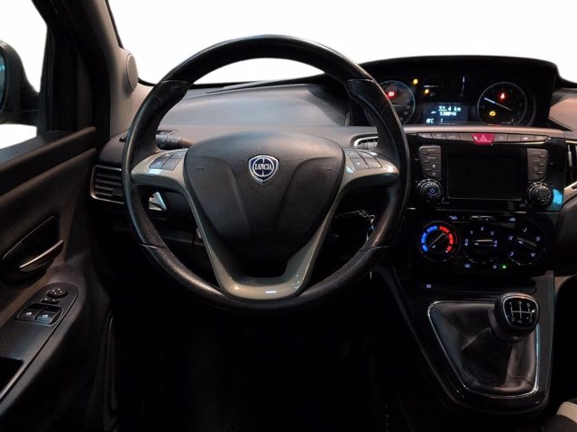 LANCIA Ypsilon 1.2 69 CV 5 porte Opening Edition