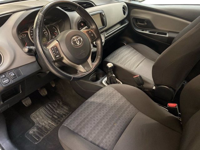TOYOTA Yaris 1.0 5 porte Active