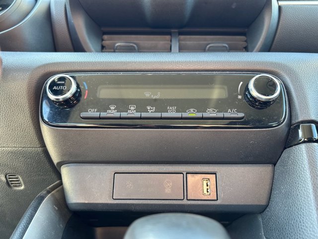 TOYOTA Yaris 1.5 Hybrid 5 porte Trend