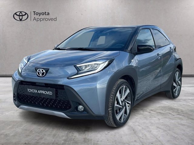 TOYOTA Aygo x 1.0 lounge 72cv s-cvt