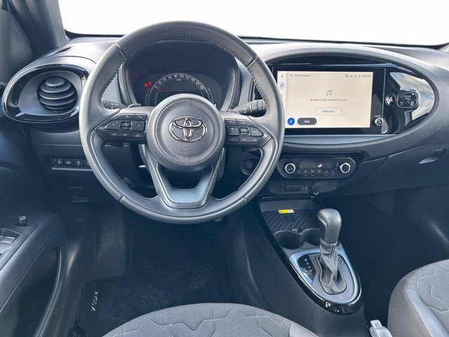 TOYOTA Aygo x 1.0 lounge 72cv s-cvt