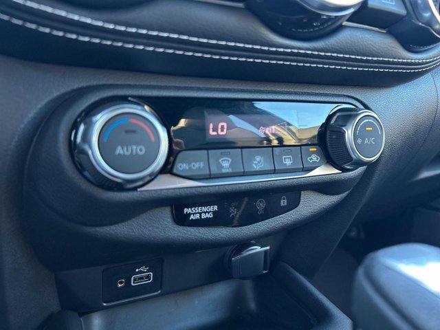NISSAN Juke 1.6 hev n-connecta