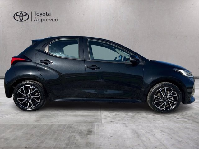 TOYOTA Yaris 1.5h trend