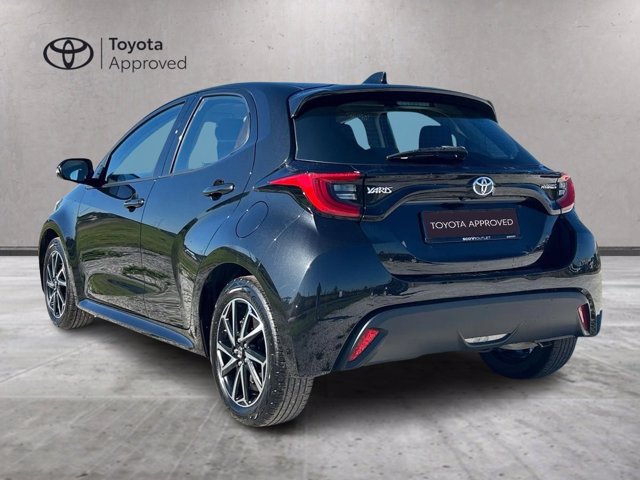 TOYOTA Yaris 1.5h trend