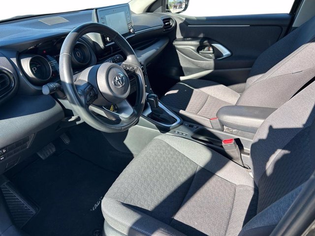 TOYOTA Yaris 1.5h trend