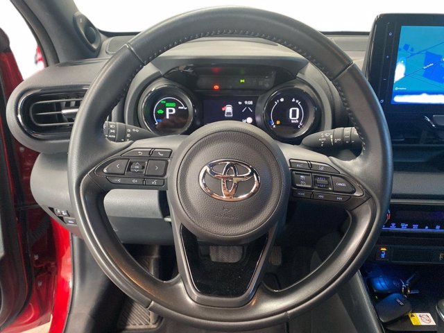 TOYOTA Yaris 1.5h style