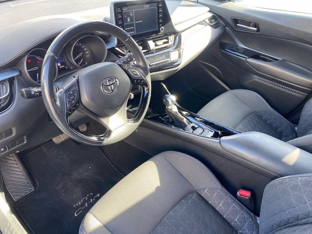 TOYOTA C-hr 1.8h trend e-cvt