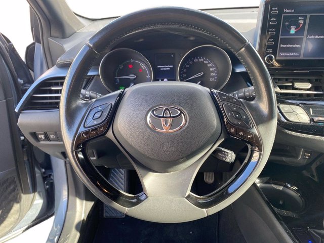 TOYOTA C-hr 1.8h trend e-cvt