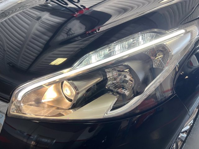 PEUGEOT 208 5p 1.2 puretech active s&s 82cv neopatentati