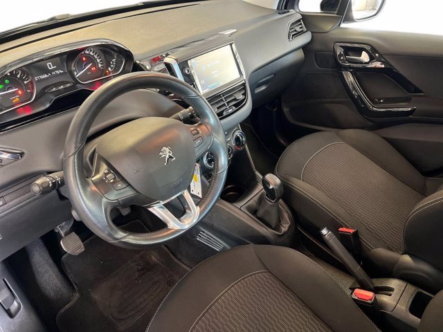PEUGEOT 208 5p 1.2 puretech active s&s 82cv neopatentati