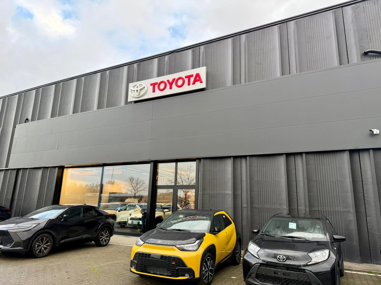 Sede Toyota Livorno V3