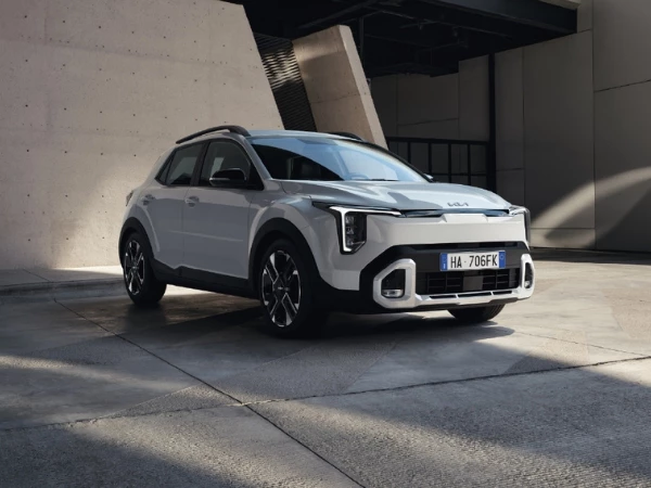 Kia Nuova Stonic 600X450