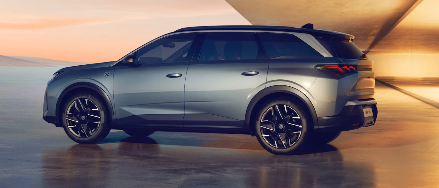 Peugeot 5008 1440X616