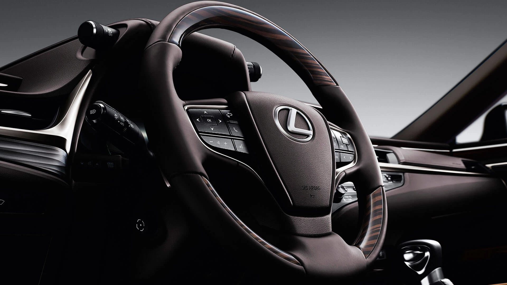 VOLANTE IN PELLE