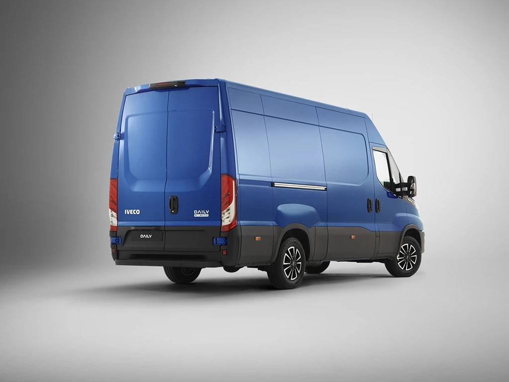 Gamma Iveco Daily Furgone 02