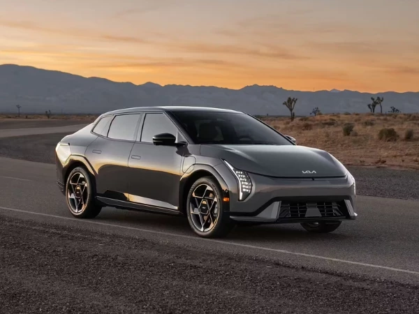 Kia Ev4 600X450