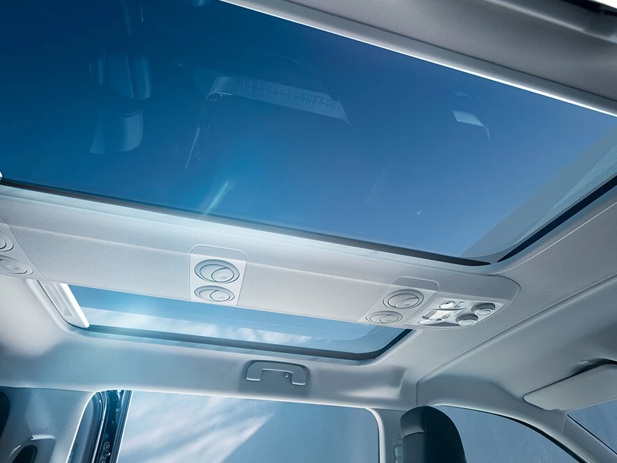 OPEL ZAFIRA LIFE MY2023 BEV Partial Comfort Panoramic Roof 4X3