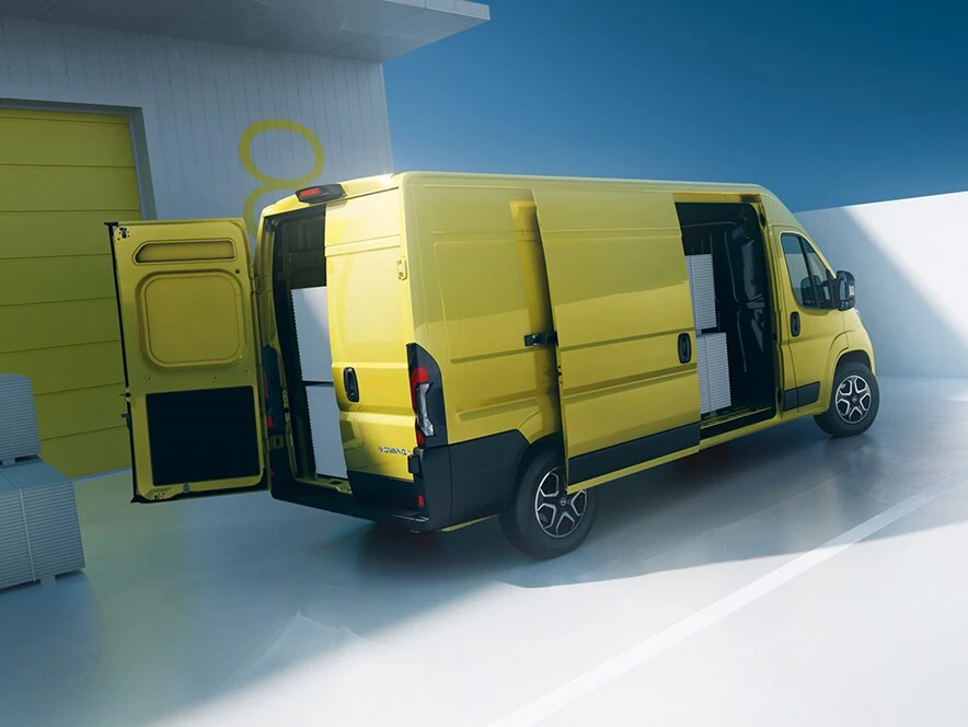 Opel Movano Sez1