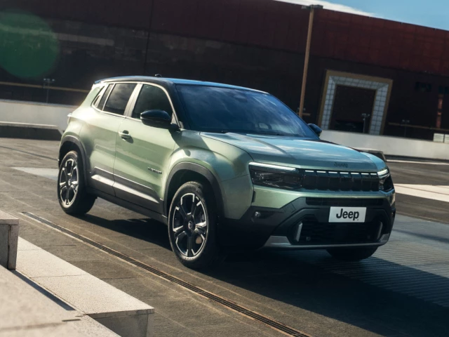 Jeep Nuova Avenger Sez1