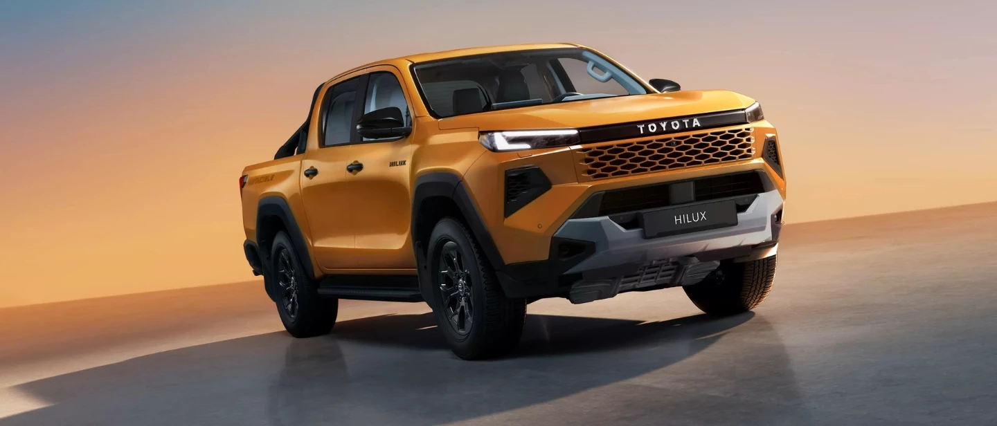 Toyota Hilux 1440X616 (1)
